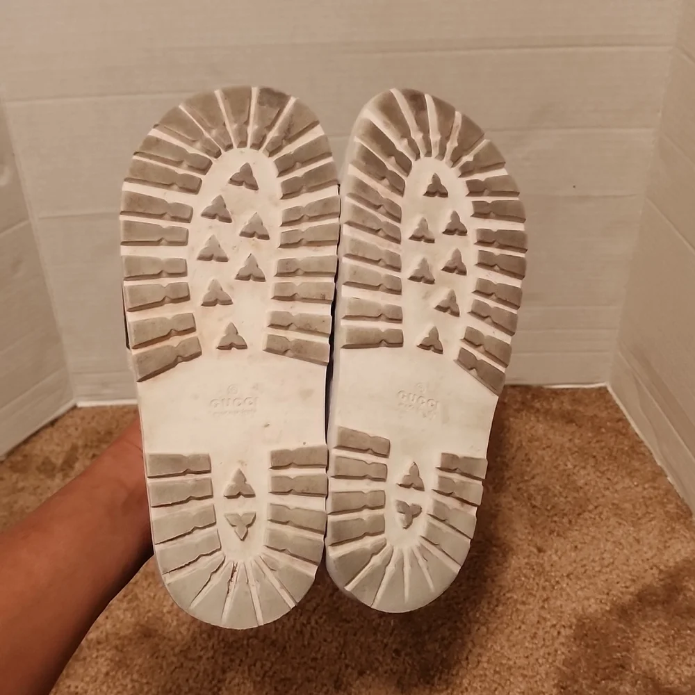 Gucci Men's Slides - Picture 9 of 16